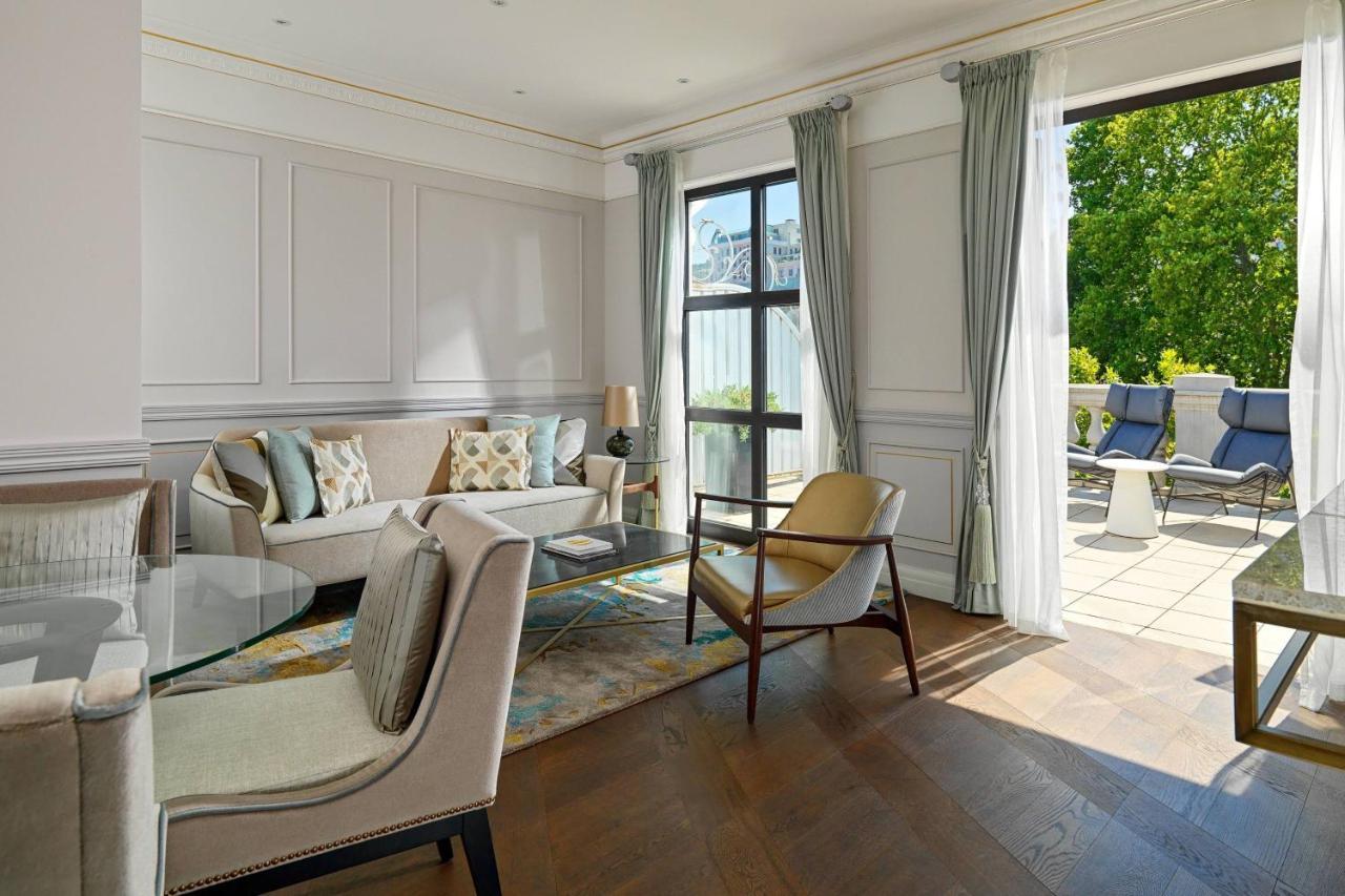 Grand Suite, Executive lounge access, 1 Bedroom 2 room Suite
