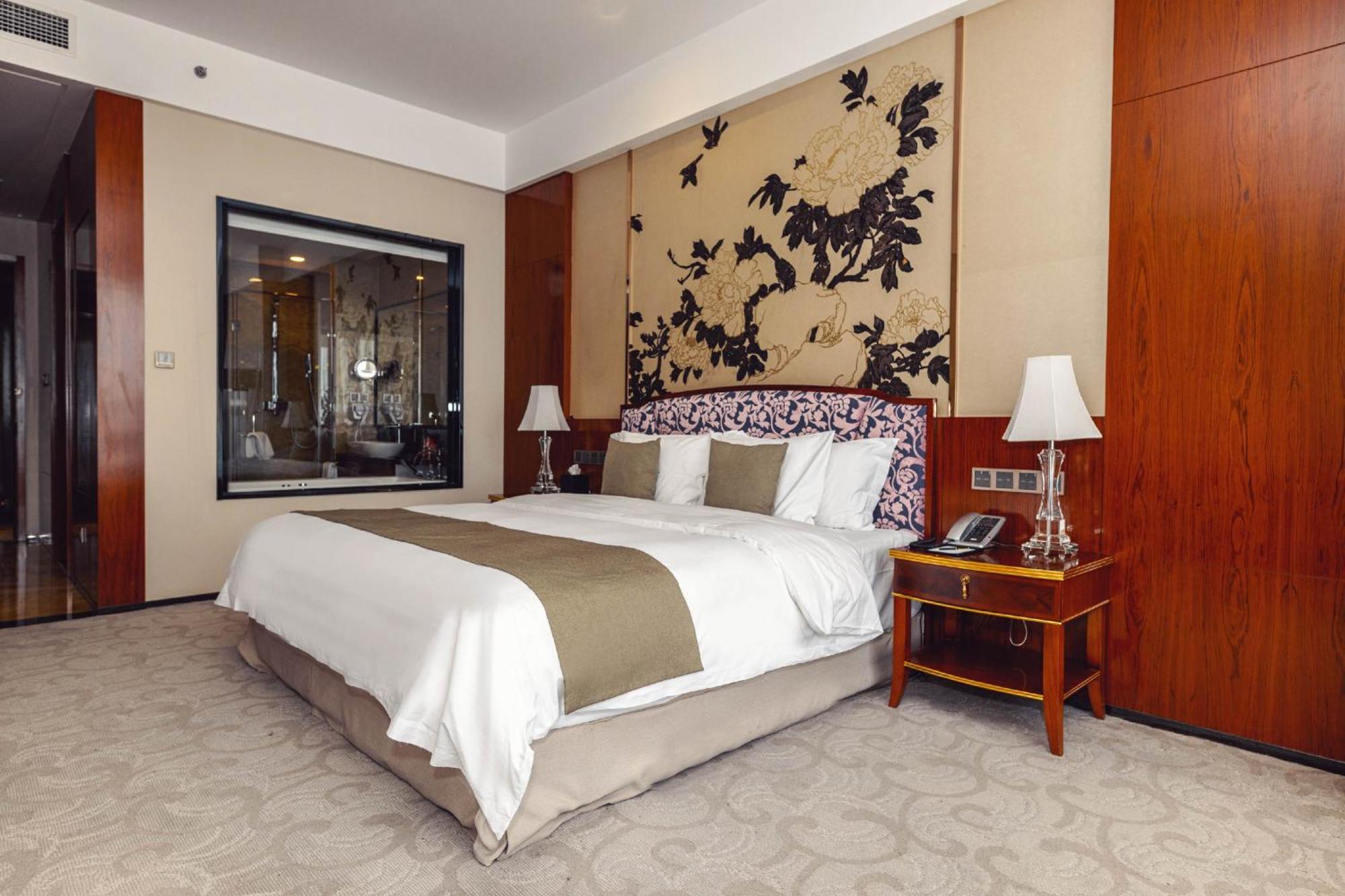 Deluxe Zimmer mit Kingsize-Bett